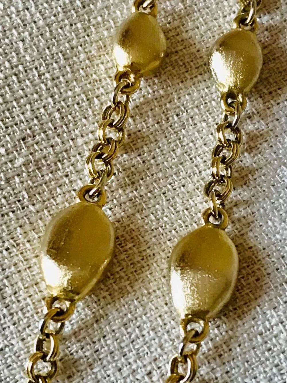 Vintage Etienne Aigner Gold Tone Textured Oval Station Necklace